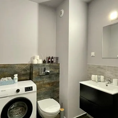 Witold's By The River Apartmán *